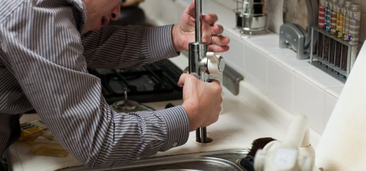 Scary Warnings Signs That You Need to Call a Plumber