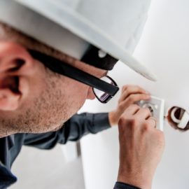 Finding the Right Residential Electrician