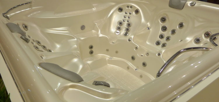 How to Maintain a Whirlpool Bathtub